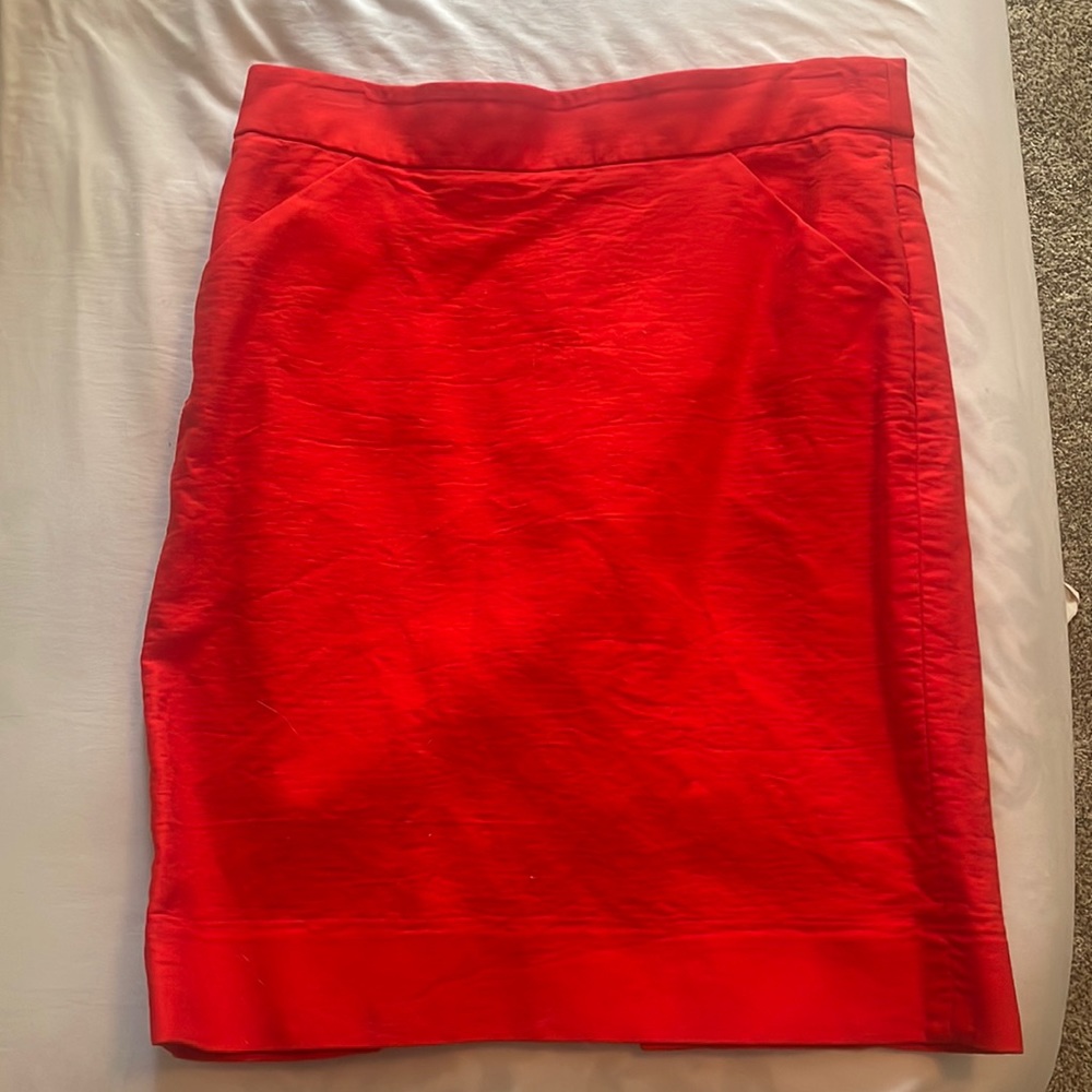 J.Crew red pencil skirt - Size 6!
